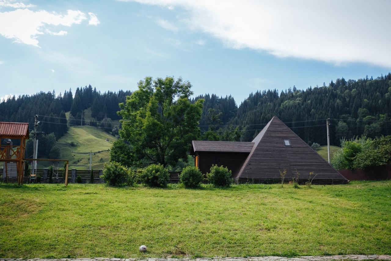 Hotel Odessa Verkhovyna Buitenkant foto