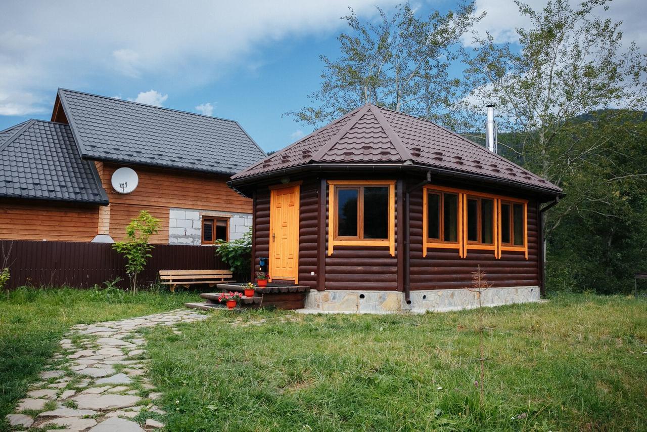 Hotel Odessa Verkhovyna Buitenkant foto